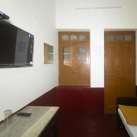 Sri Ramakrishna Hotel Bangalore Exterior photo