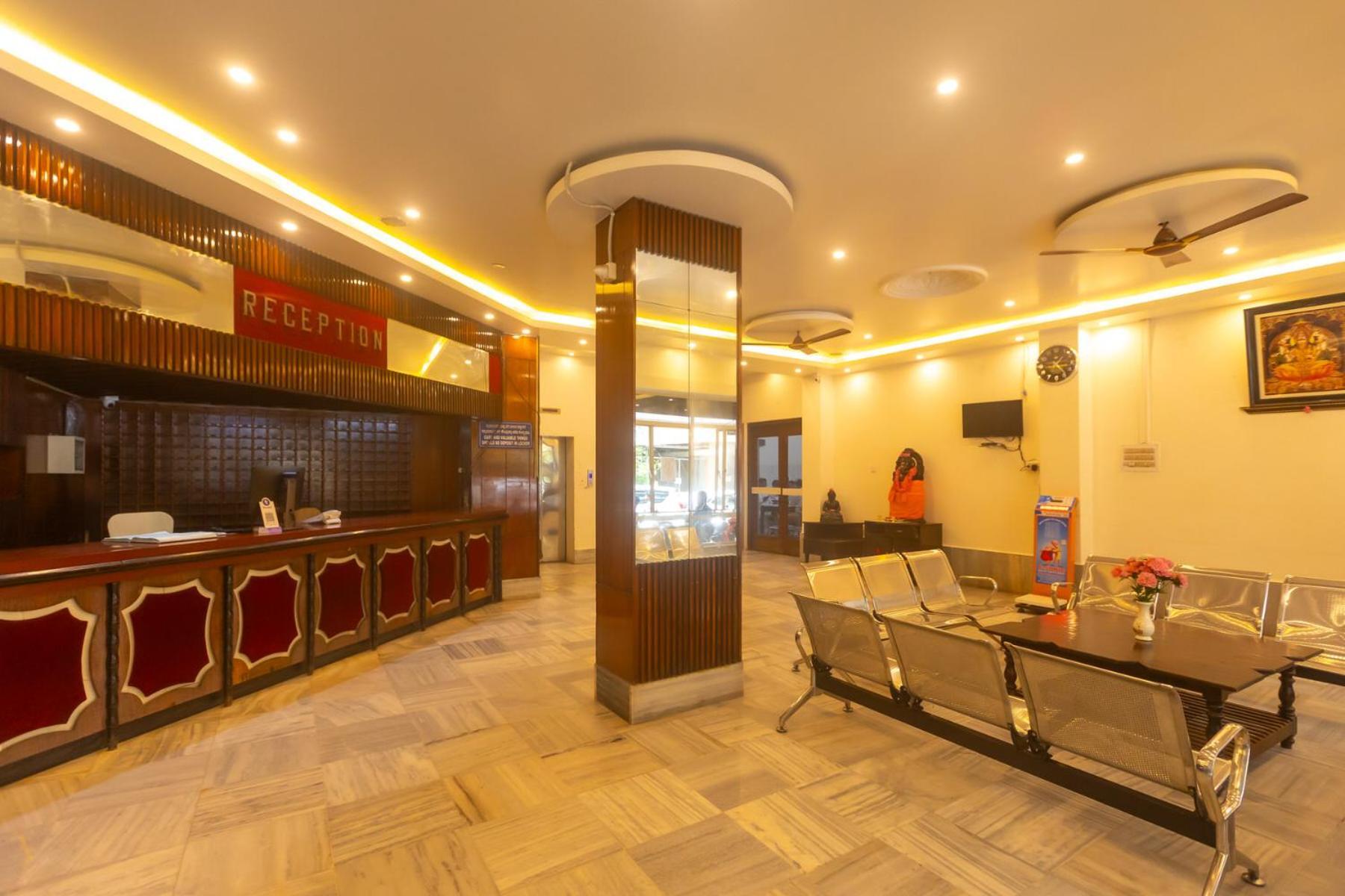 Sri Ramakrishna Hotel Bangalore Exterior photo